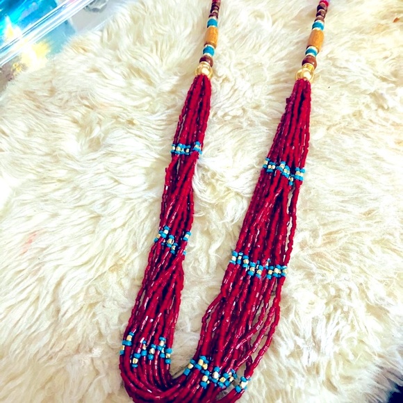 Signed C1946 Vintage Red Native American Style Seed Bead Necklace - Picture 4 of 7